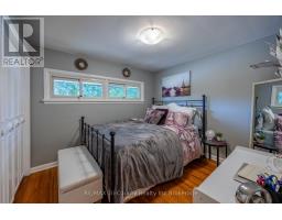 30 Fairfield Crescent, Tillsonburg, ON N4G2B4 Photo 13