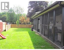 30 Fairfield Crescent, Tillsonburg, ON N4G2B4 Photo 12