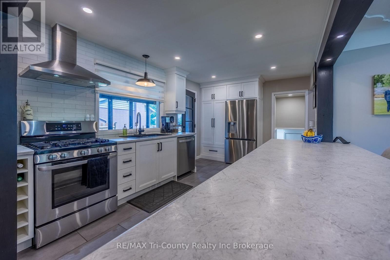 30 FAIRFIELD CRESCENT - Image 7