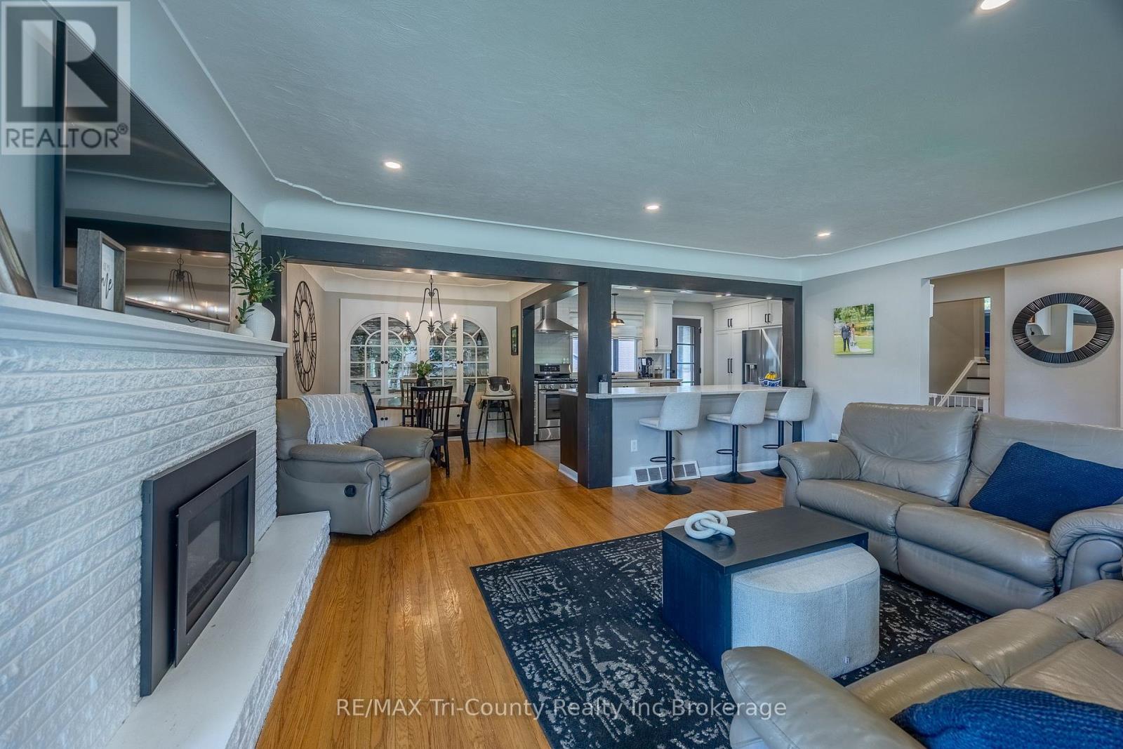30 FAIRFIELD CRESCENT - Image 5