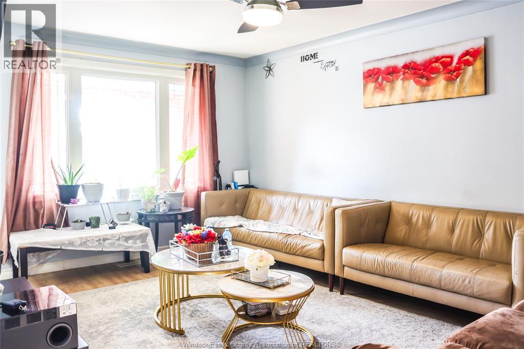 2732 ARMSTRONG AVENUE - 10