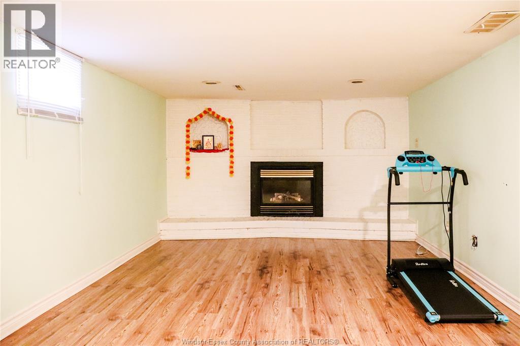 2732 ARMSTRONG AVENUE - Image 20