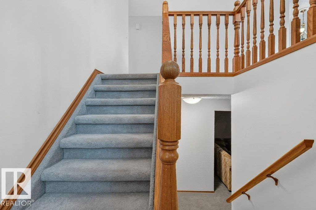 10423 33 AV NW - 6