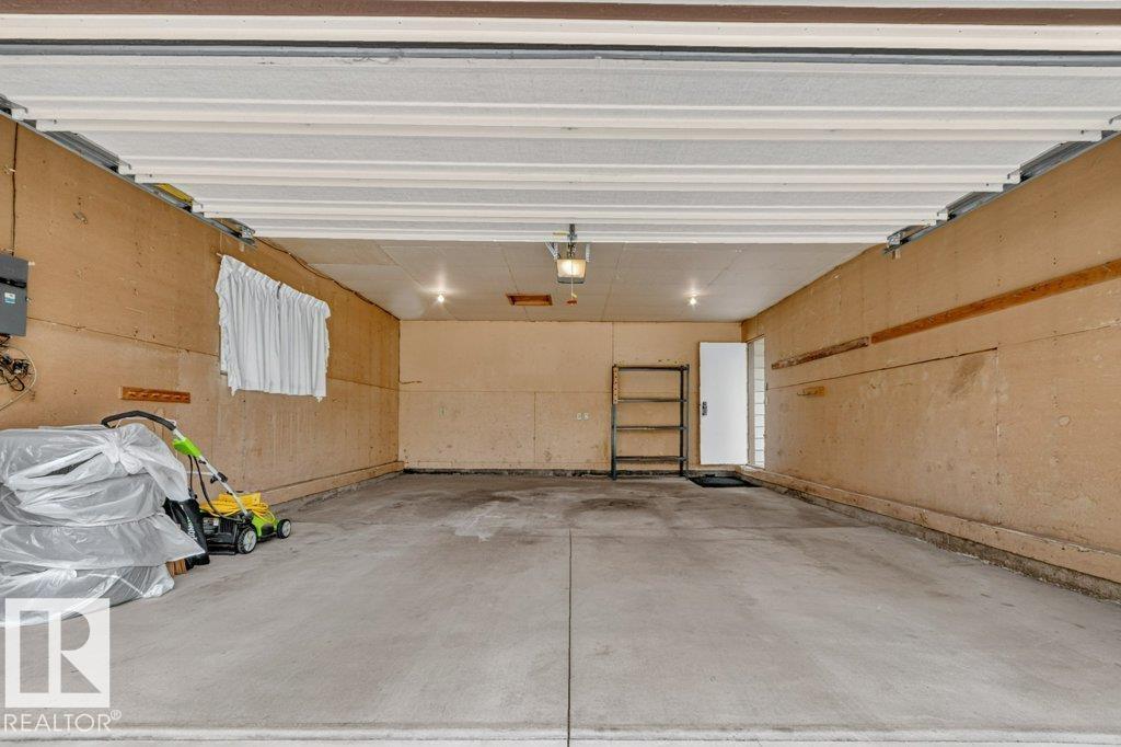 10423 33 AV NW - 38