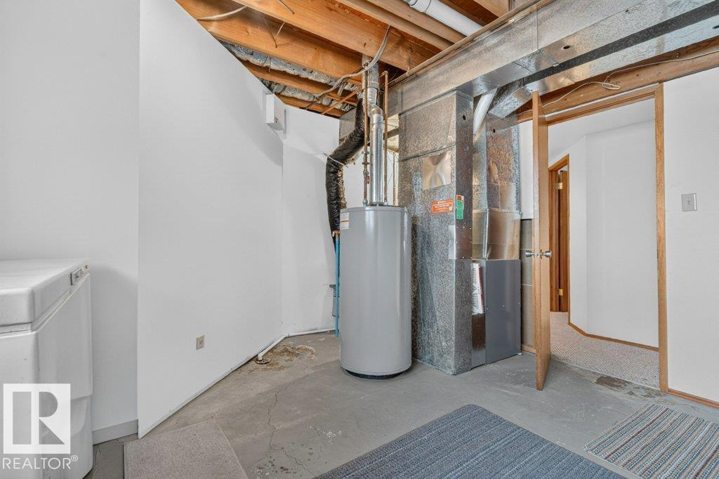 10423 33 AV NW - 32