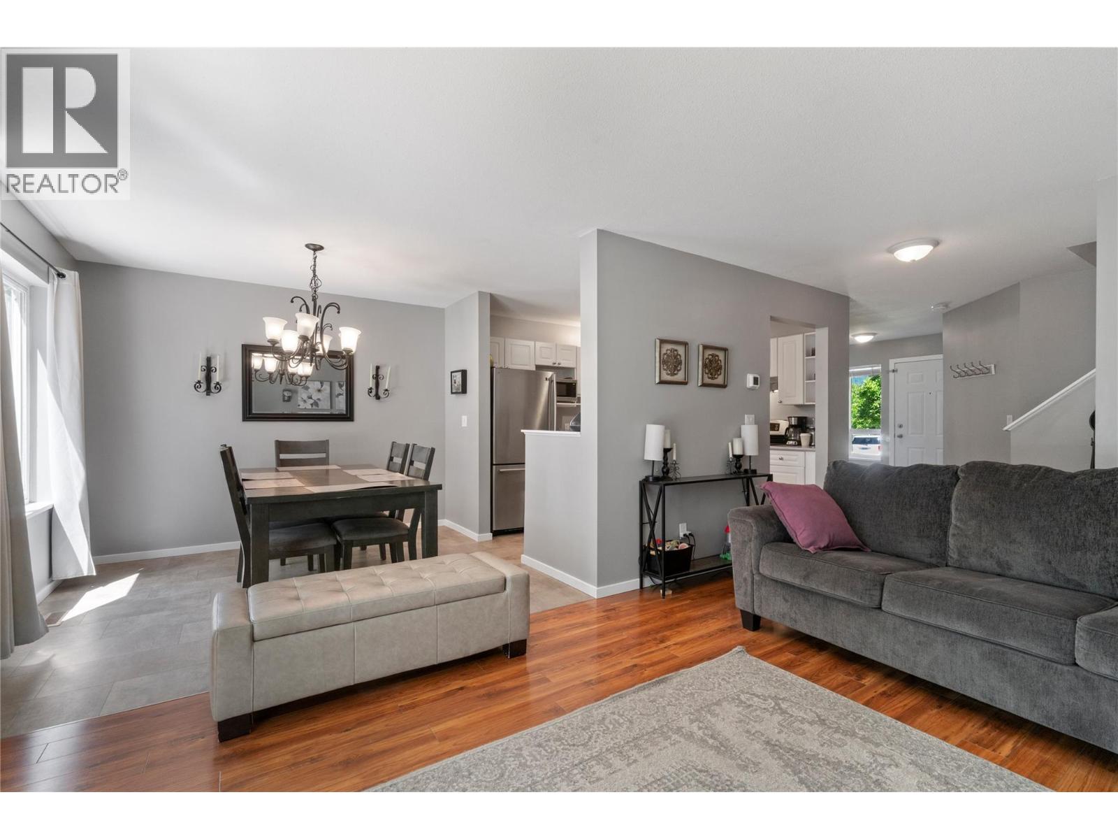 #2 2951 11th Avenue NE - 25