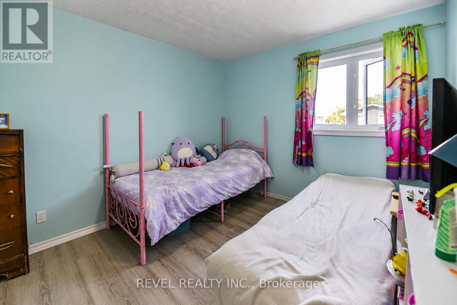 127 SPILLENAAR STREET - Image 24