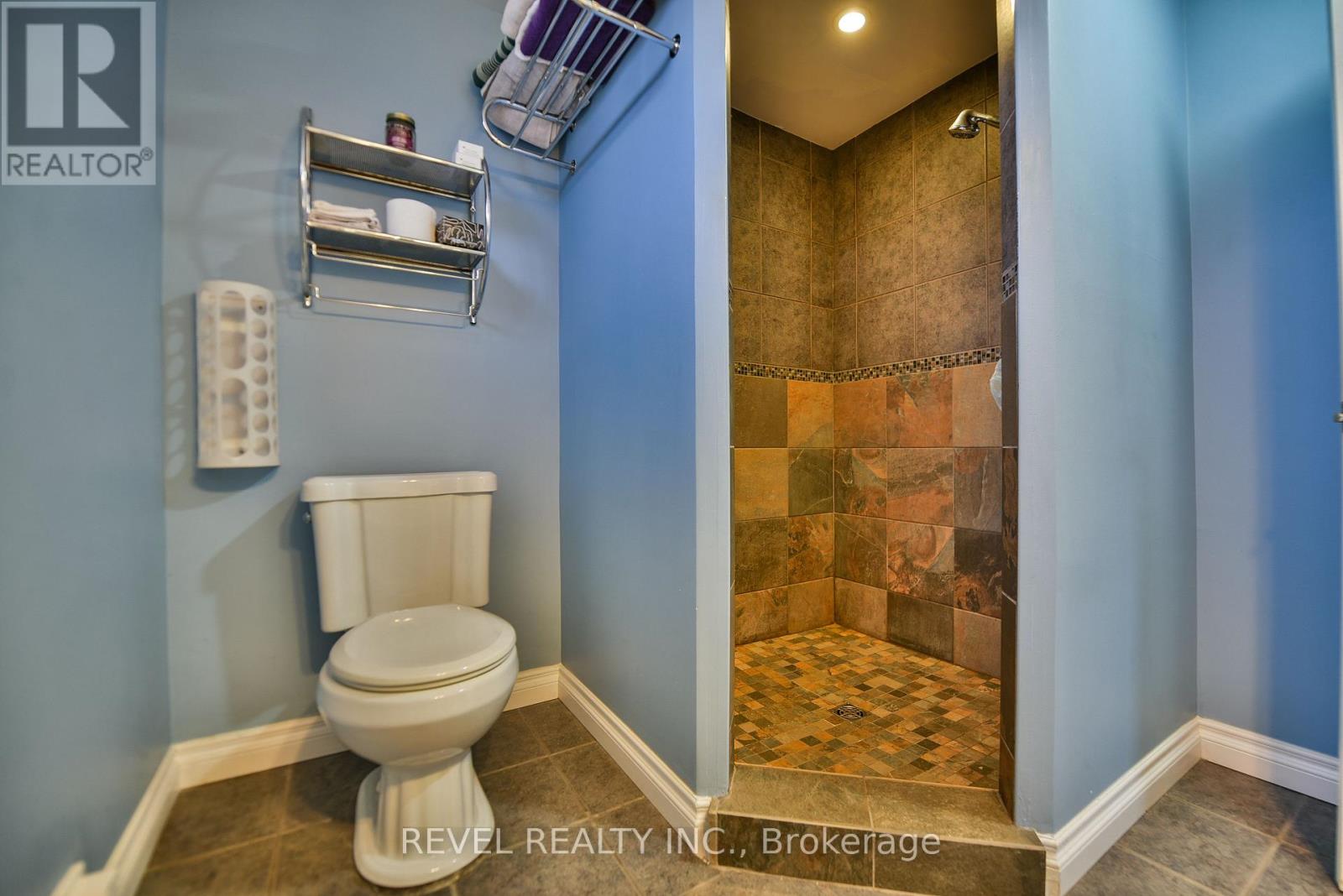 127 SPILLENAAR STREET - Image 31