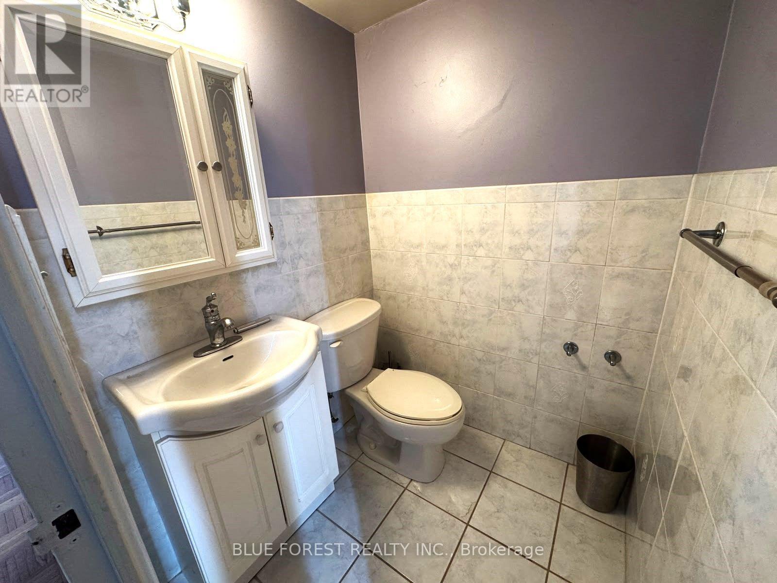 #1009 5 SHADY GOLFWAY - Image 8