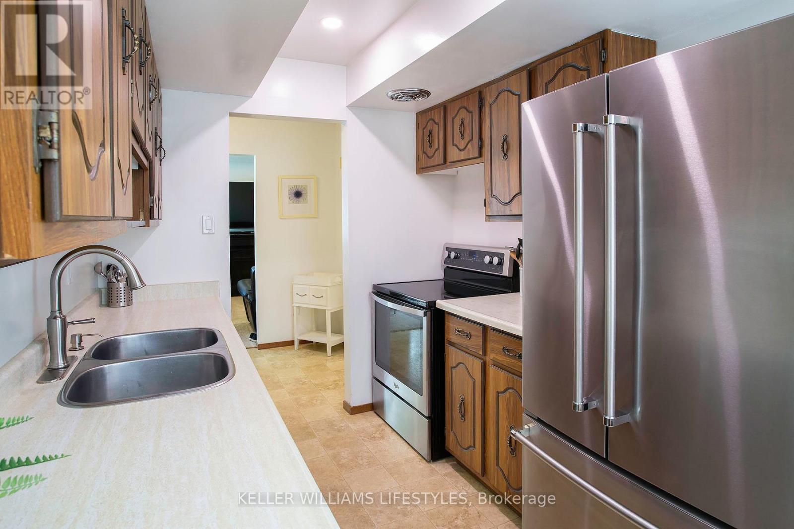 373 BLACKACRES BOULEVARD - Image 9