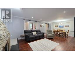 22 Woods Street thumbnail 12