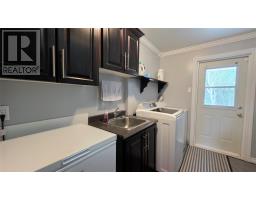 22 Woods Street thumbnail 23