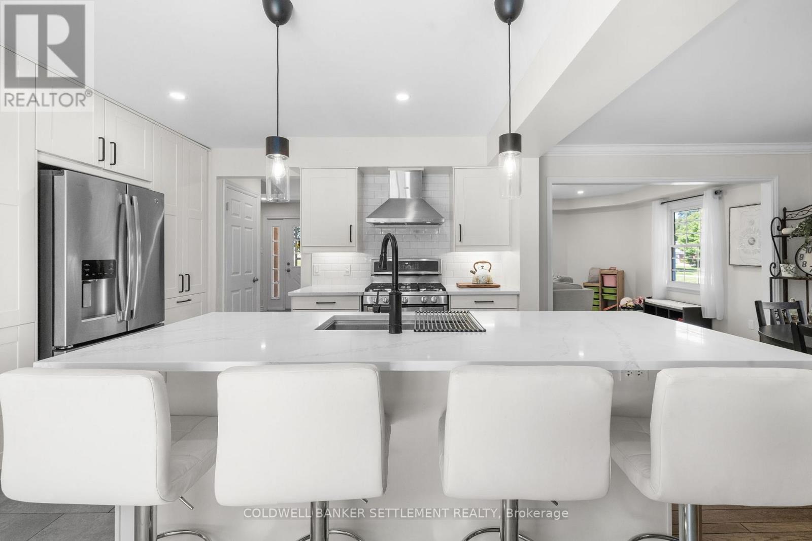 41 RIDEAU FERRY ROAD - Image 12