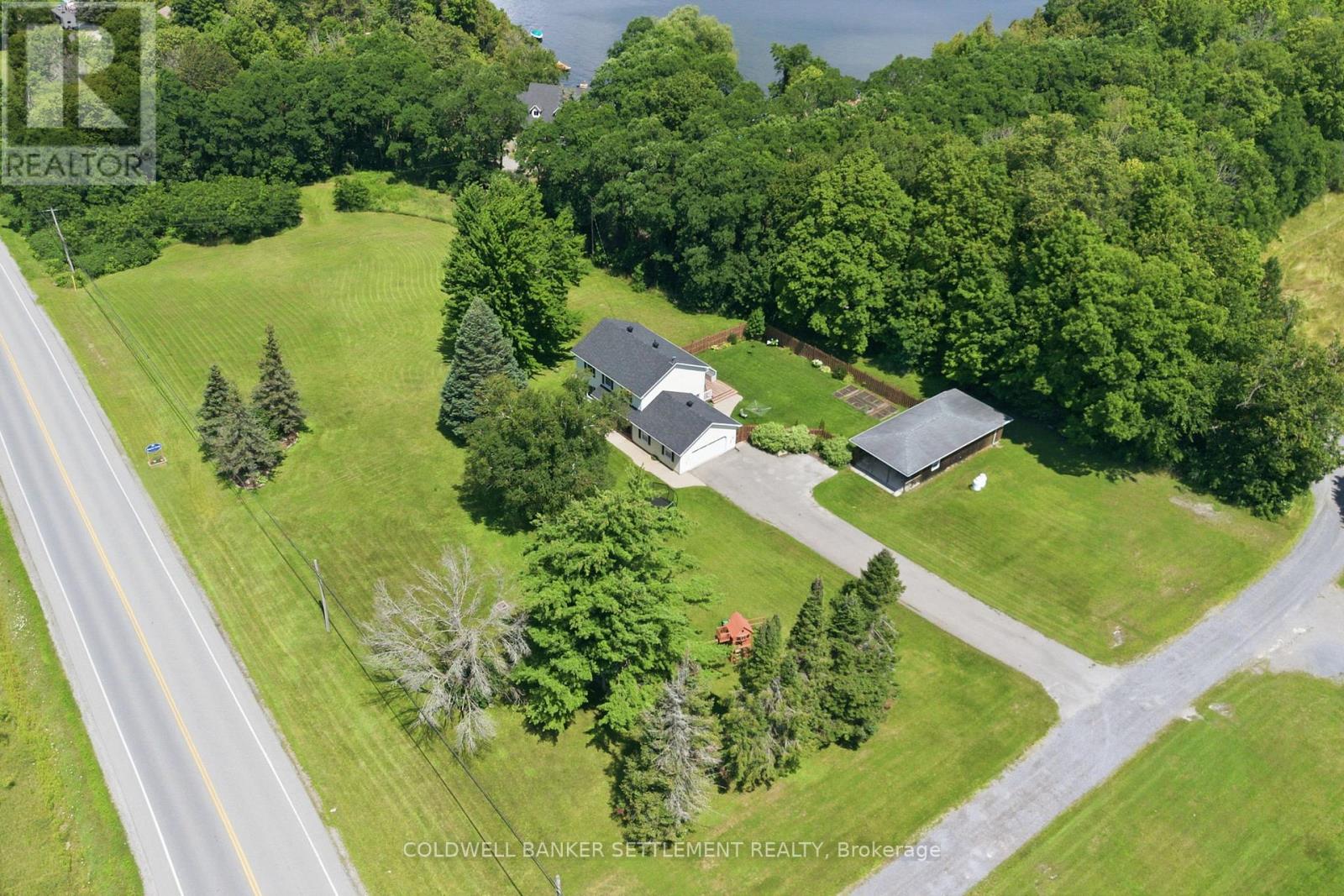 41 RIDEAU FERRY ROAD - Image 8