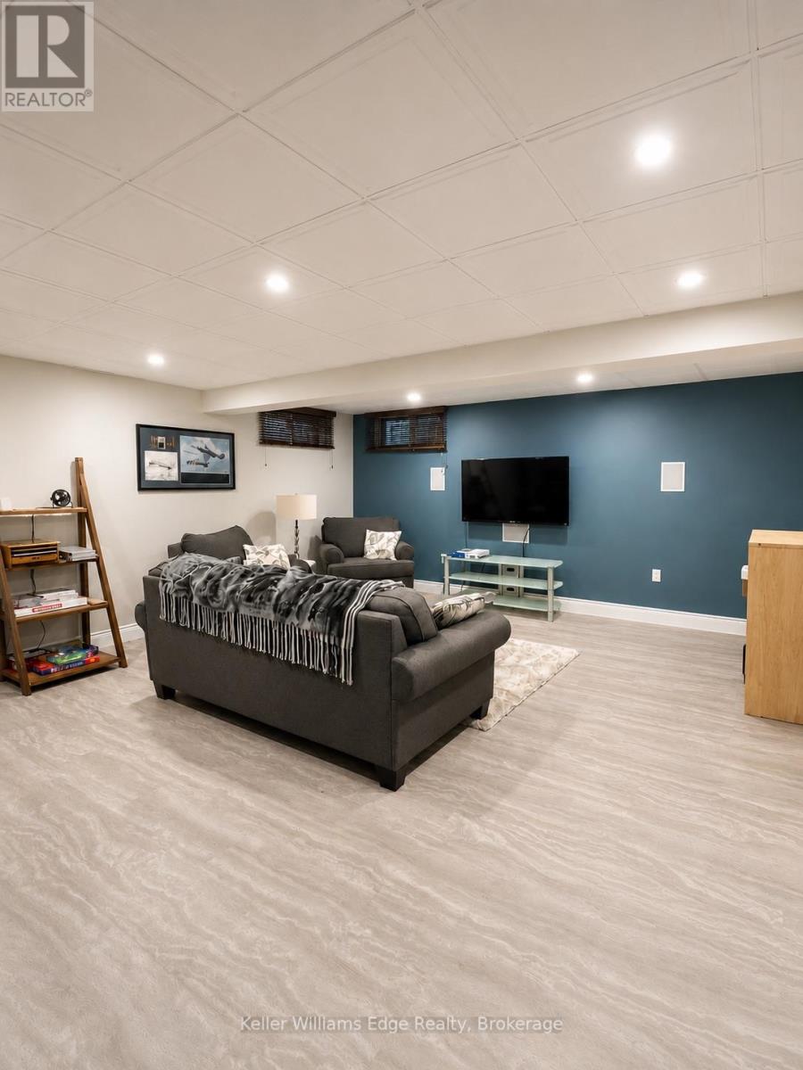 89 HILLS SIDING ROAD - Image 34