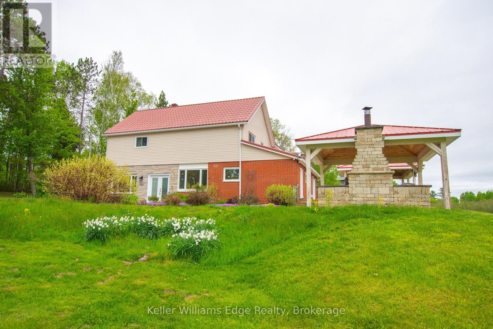 89 HILLS SIDING ROAD - Image 40
