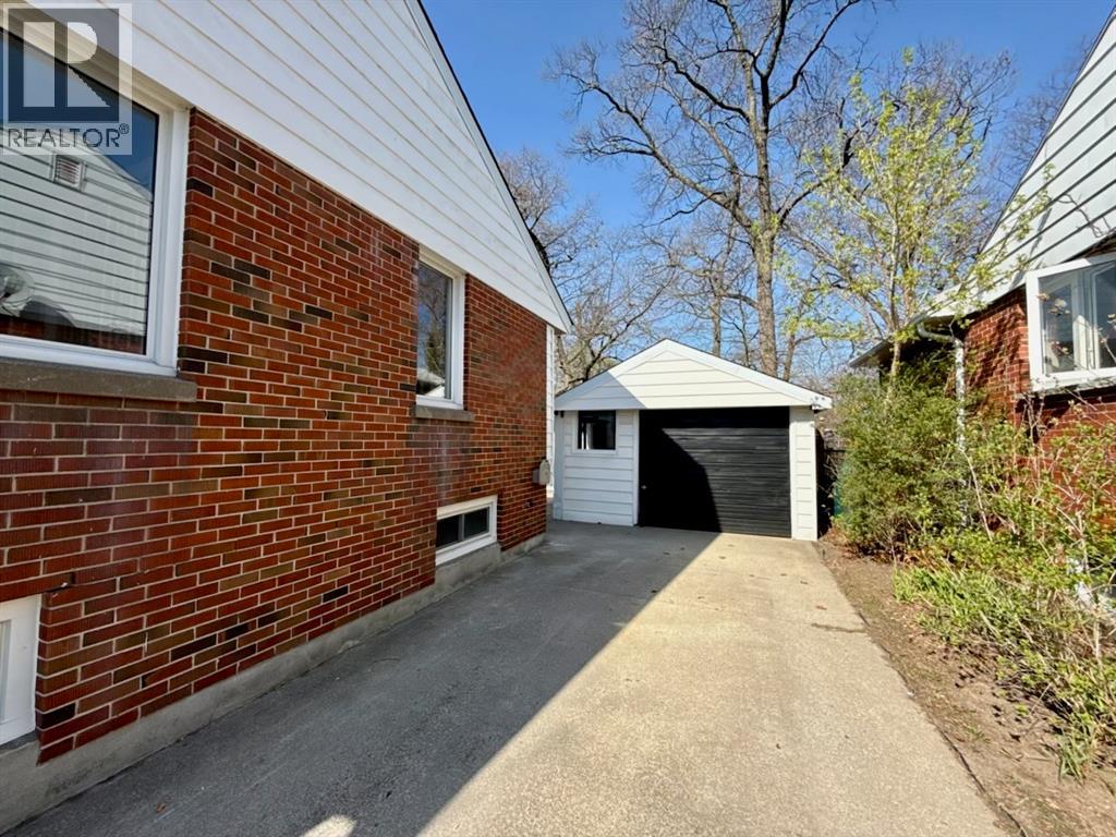 1203 Colborne ROAD - Image 36