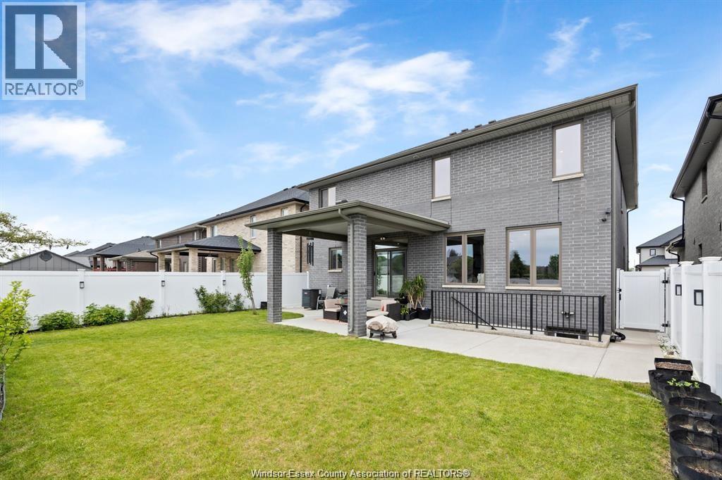 1389 HELSINKI STREET - 30