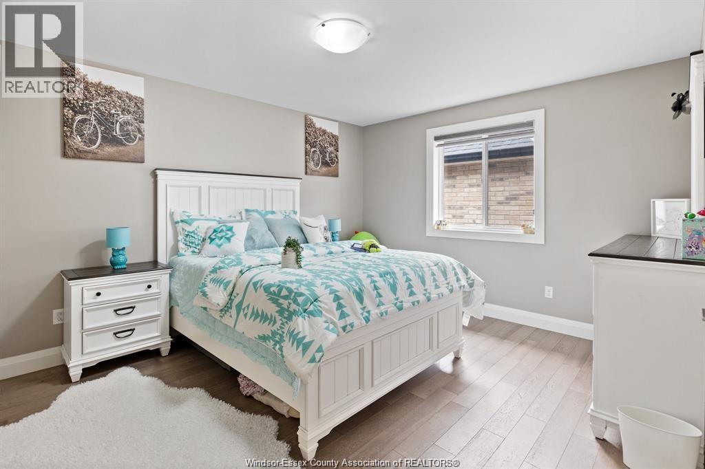1389 HELSINKI STREET - 7