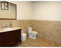 22 Talbot West Unit# 2nd Level, Leamington, ON N8H3A6 Photo 7