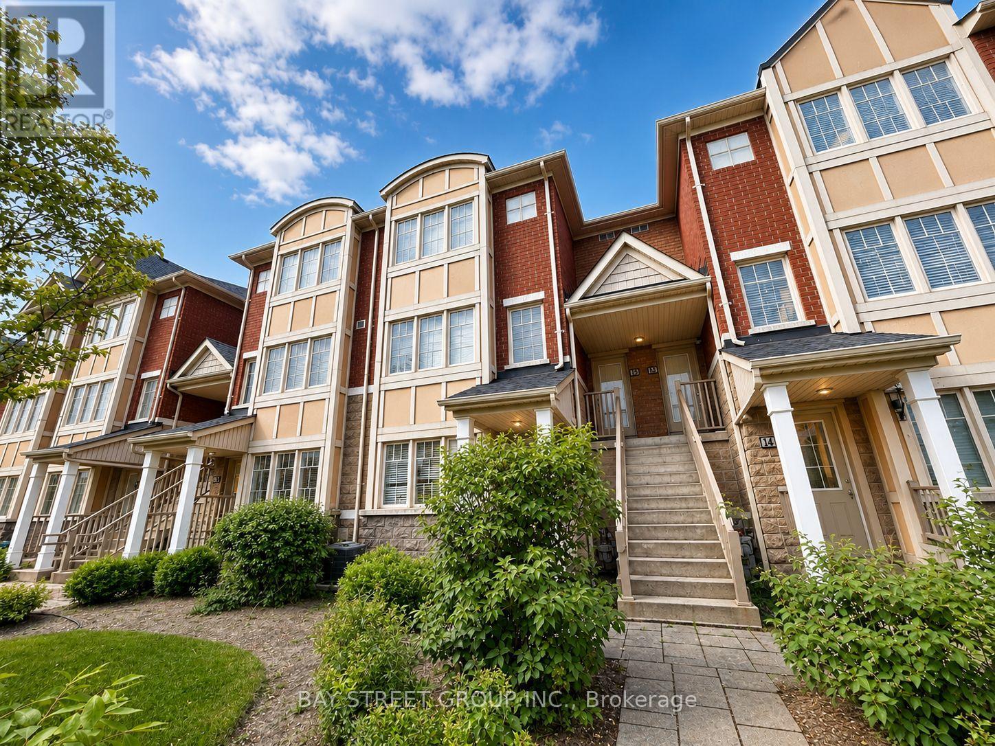 #13 3975 EGLINTON AVENUE W - 24