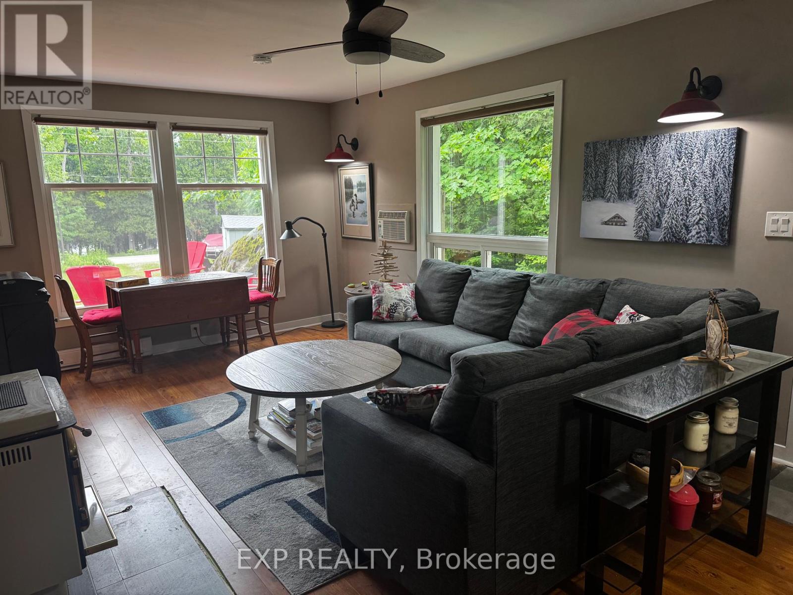 360 CEDAR AVENUE - Image 13