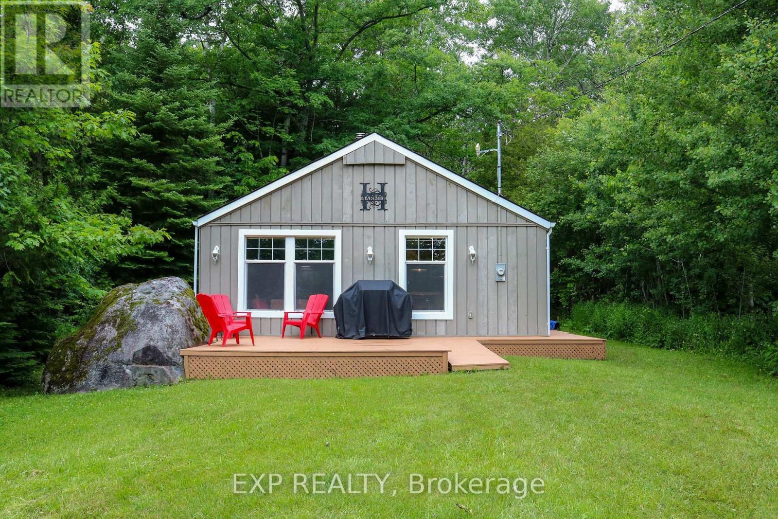 360 CEDAR AVENUE - 23