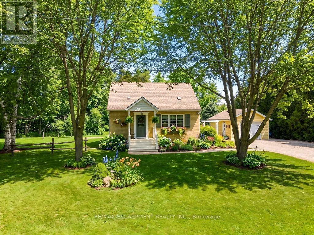 302 FISHERS GLEN ROAD - 1