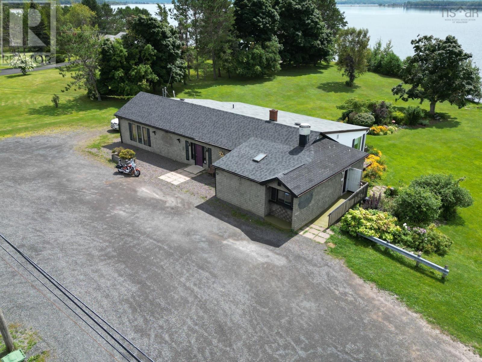 2656 HIGHWAY 376 - 1
