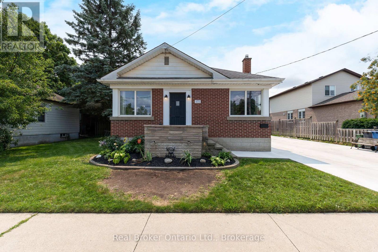 175 STEVENSON STREET S - 1