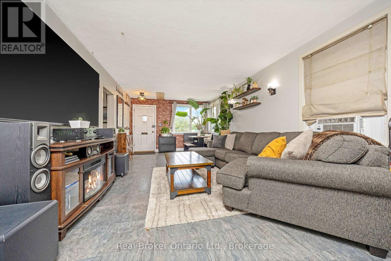 175 STEVENSON STREET S - 8