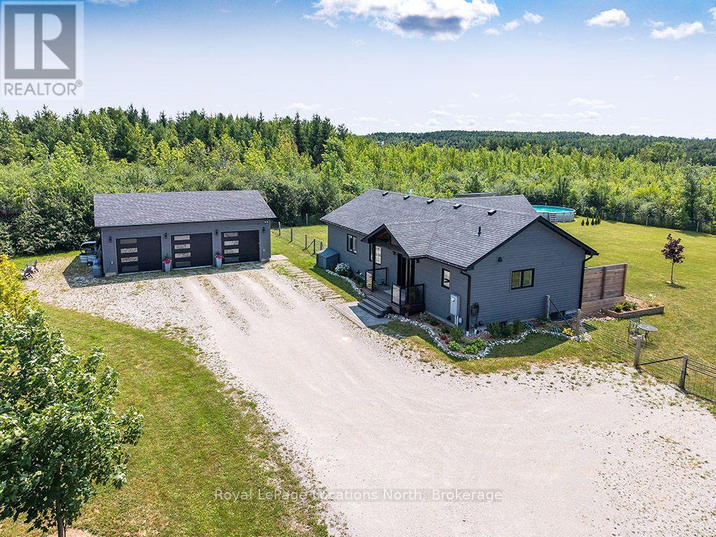 217 ST VINCENT CRESCENT - 1