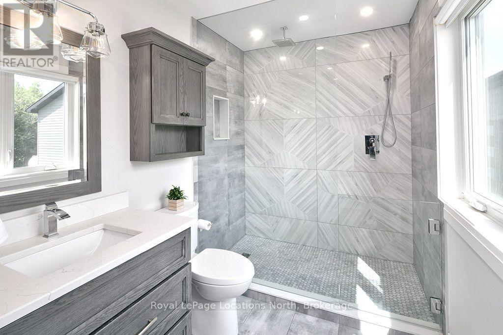 217 ST VINCENT CRESCENT - Image 21