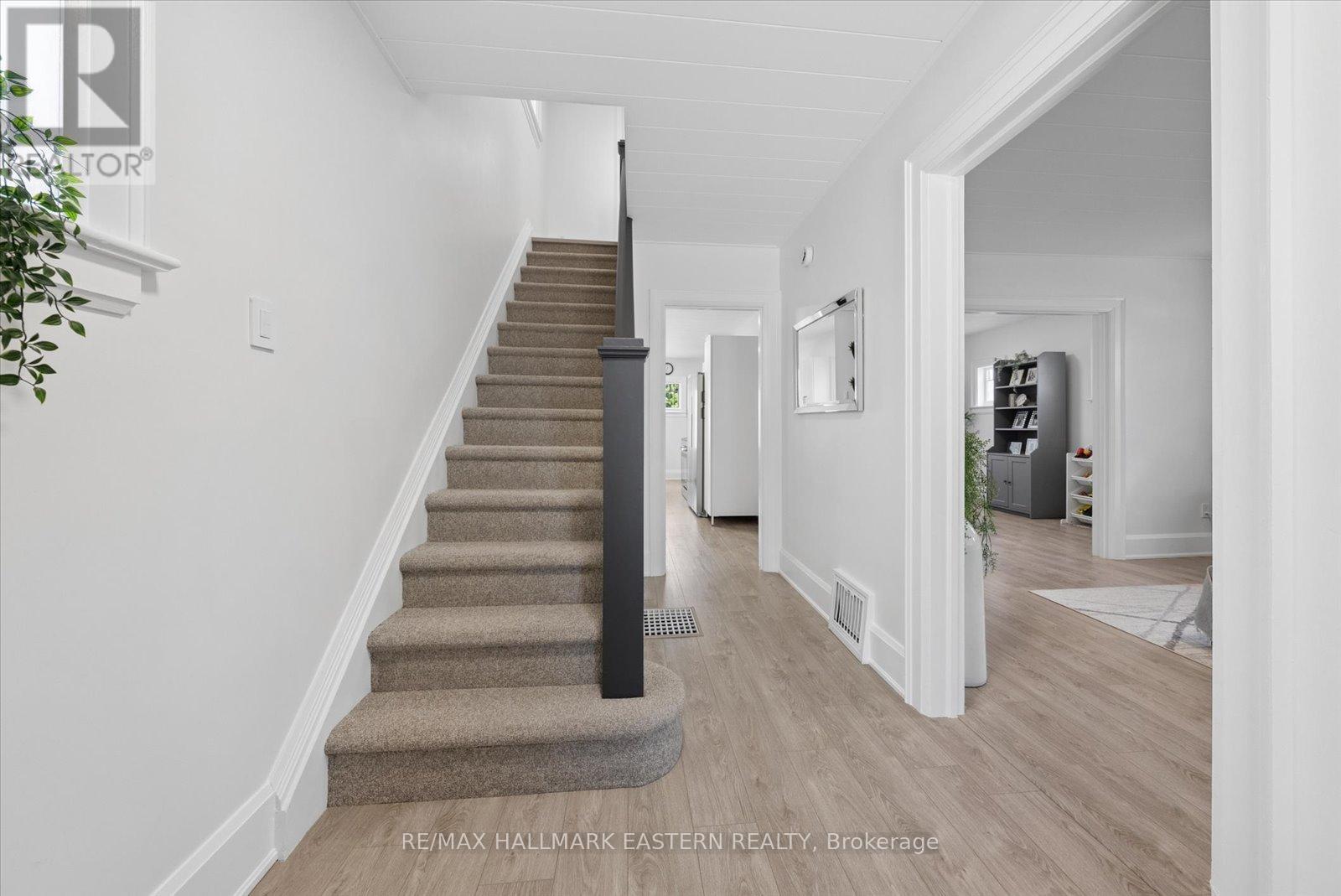 590 DOUGLAS AVENUE - Image 12