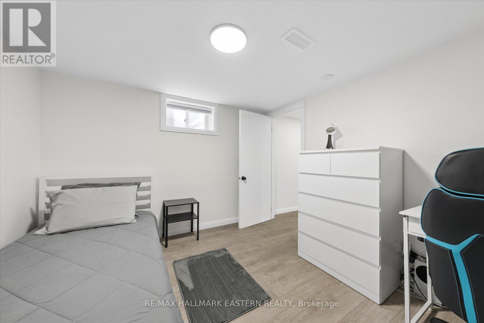 590 DOUGLAS AVENUE - Image 21