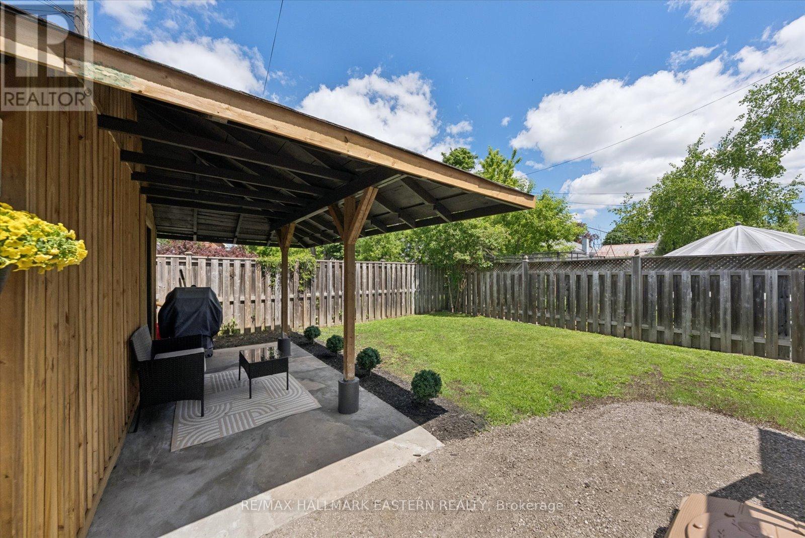 590 DOUGLAS AVENUE - 26