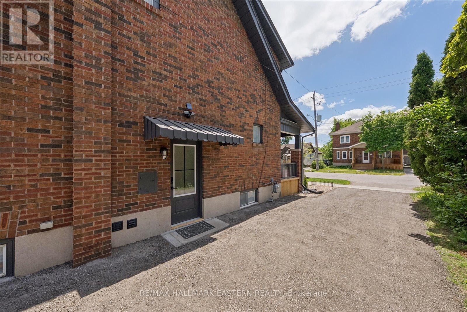590 DOUGLAS AVENUE - 30