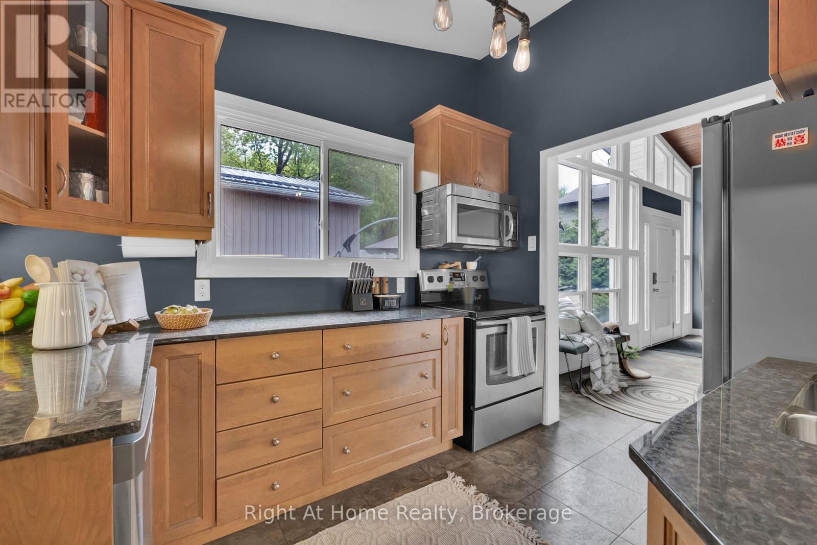 7508 BAMSEY DRIVE - 21