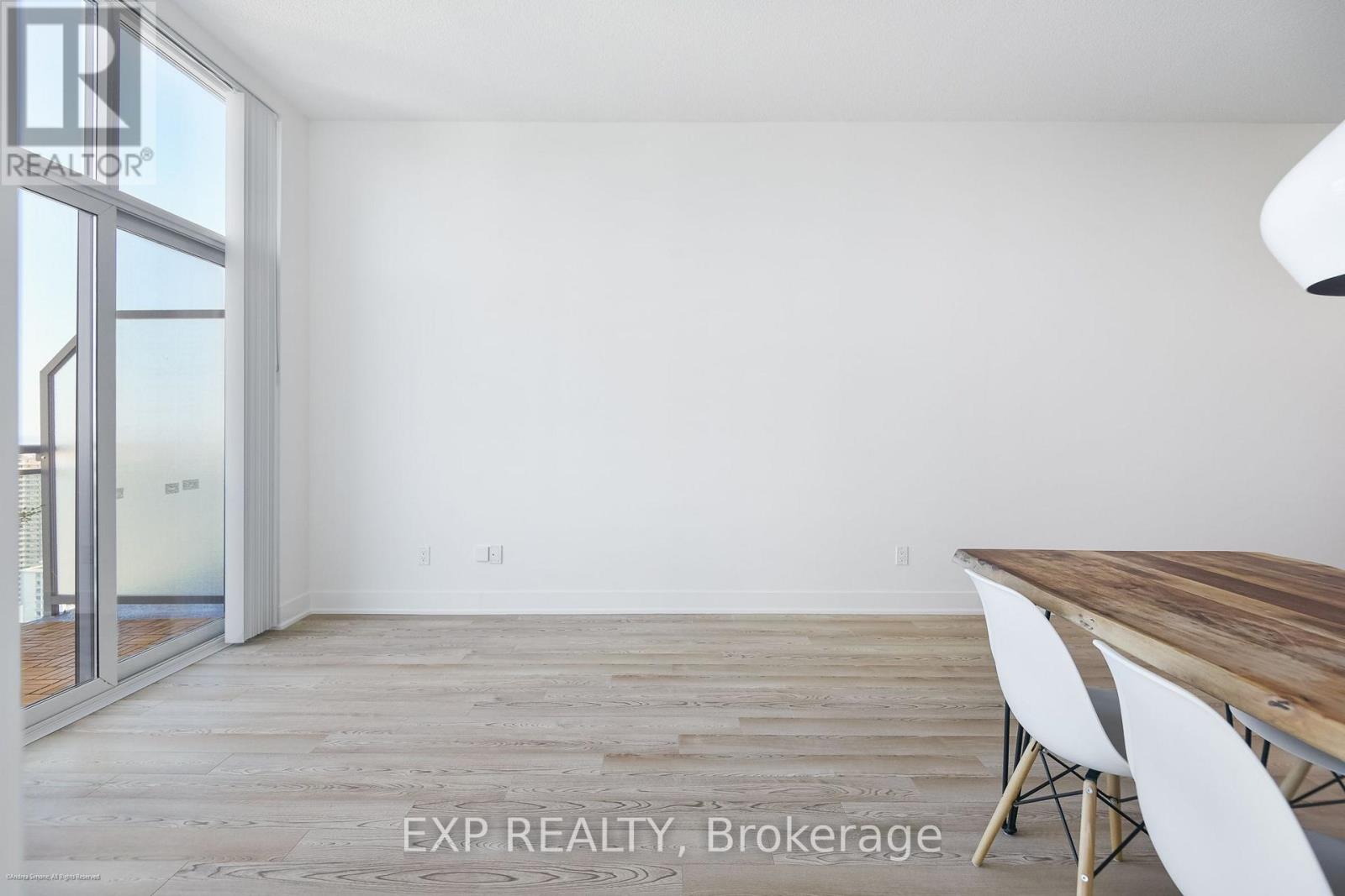 #PH2 28 LINDEN STREET - 21