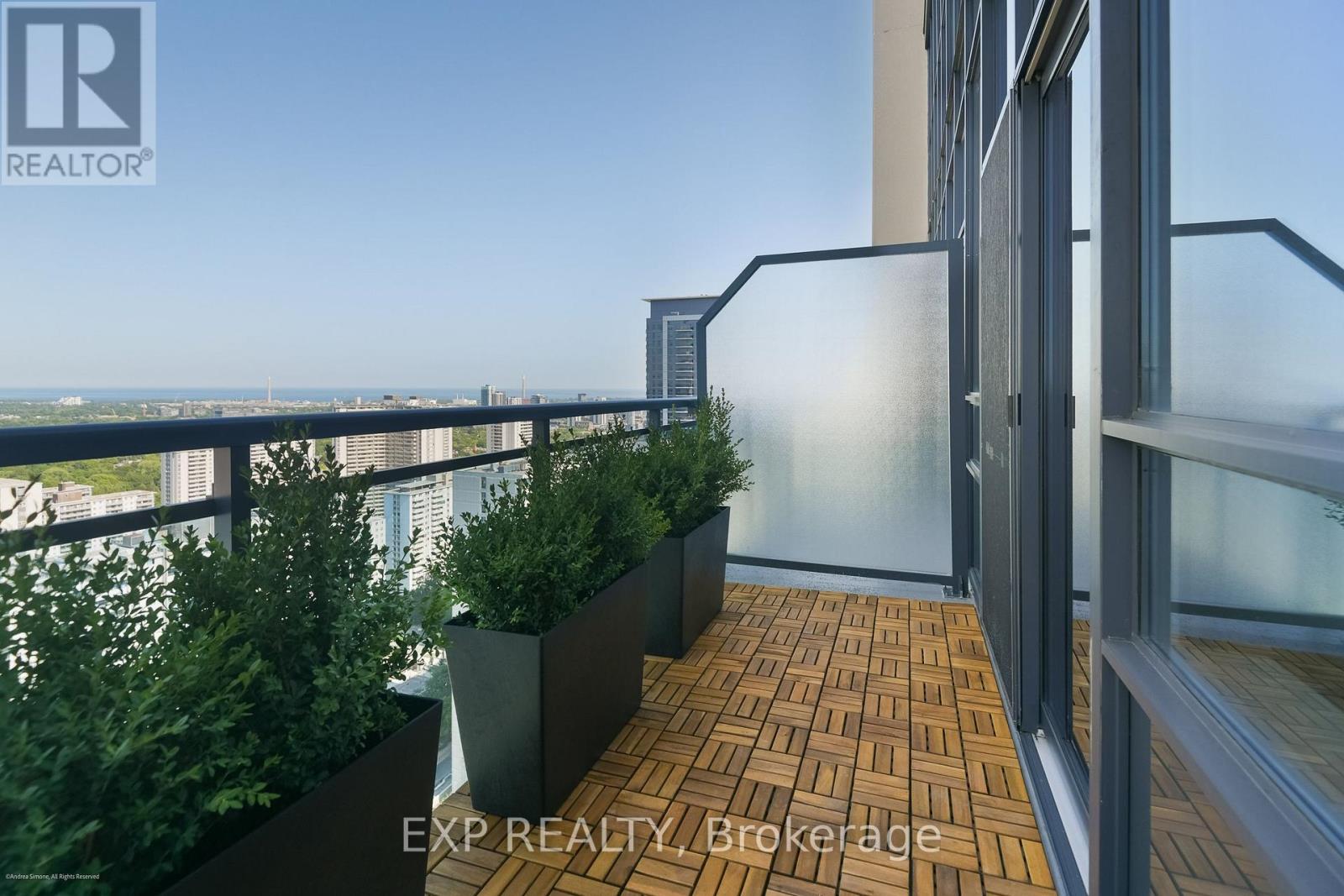 #PH2 28 LINDEN STREET - 36