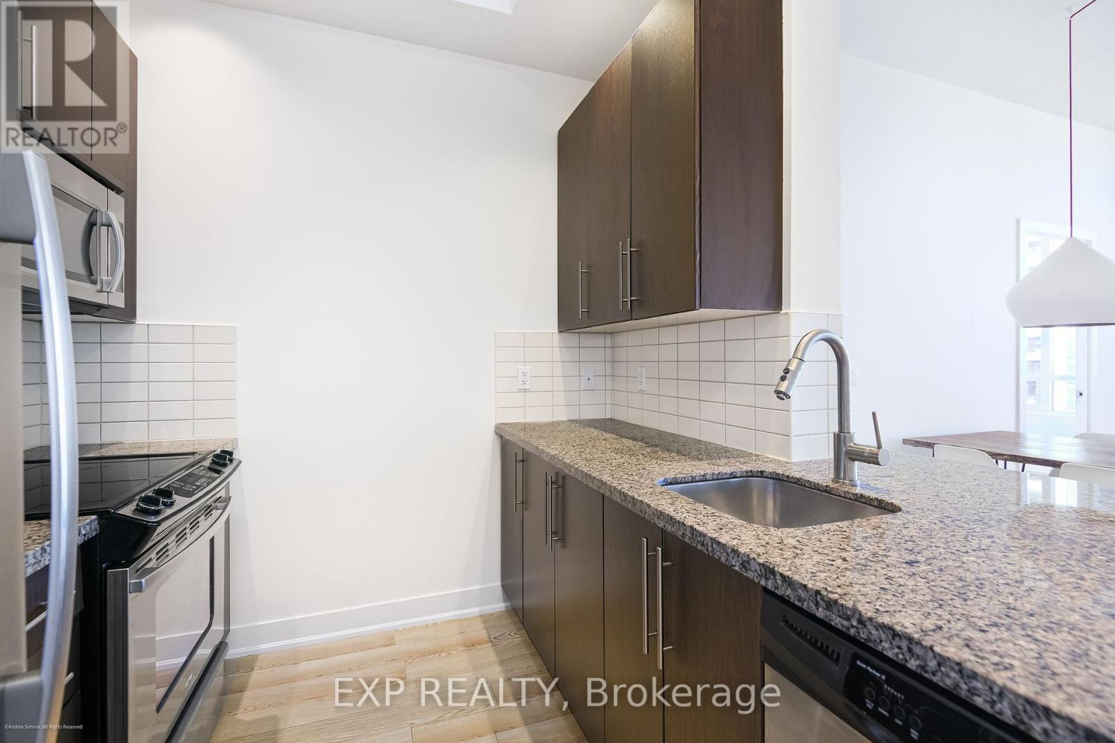 #PH2 28 LINDEN STREET - 9