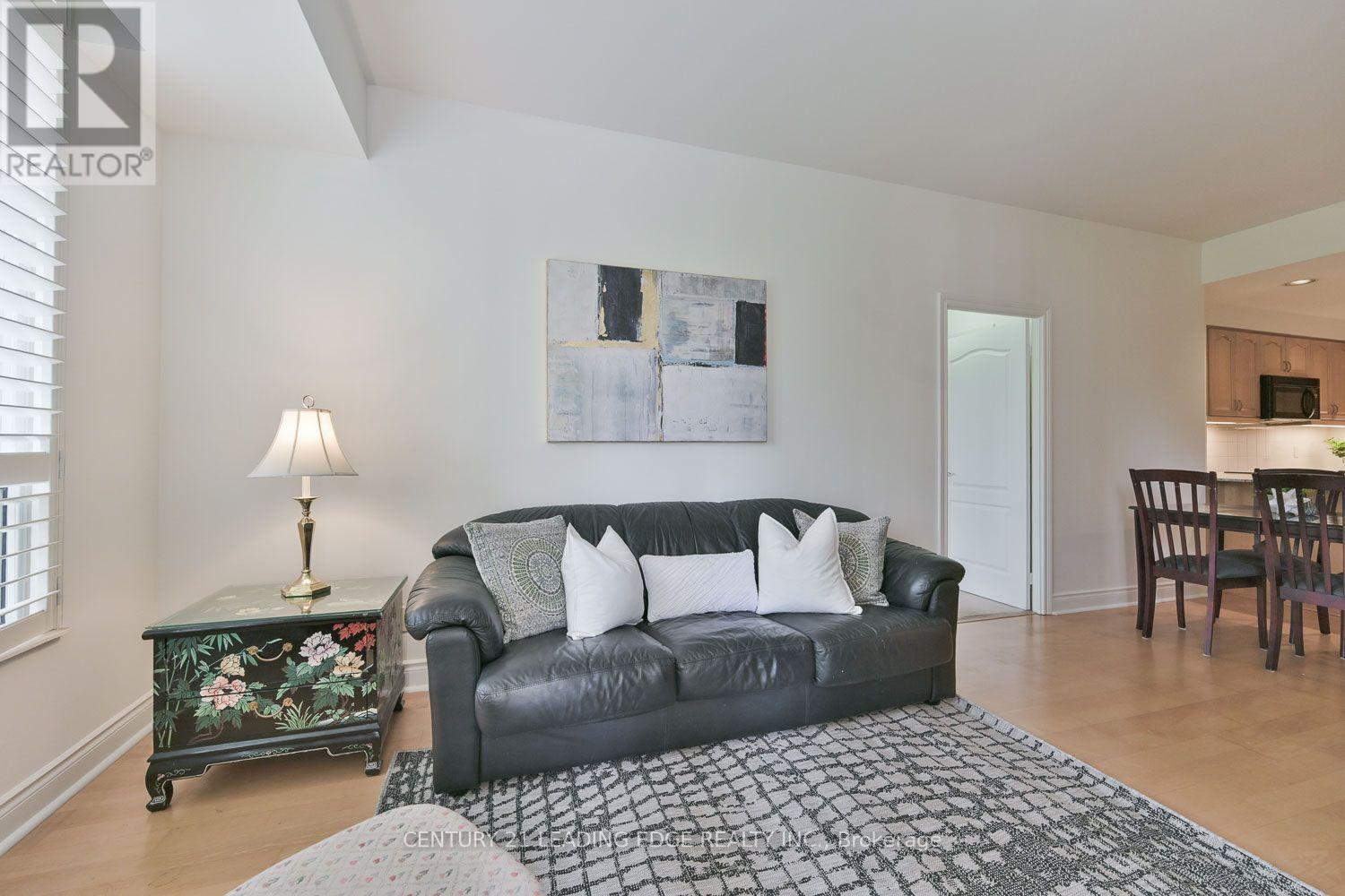 #301 1101 LESLIE STREET - Image 12
