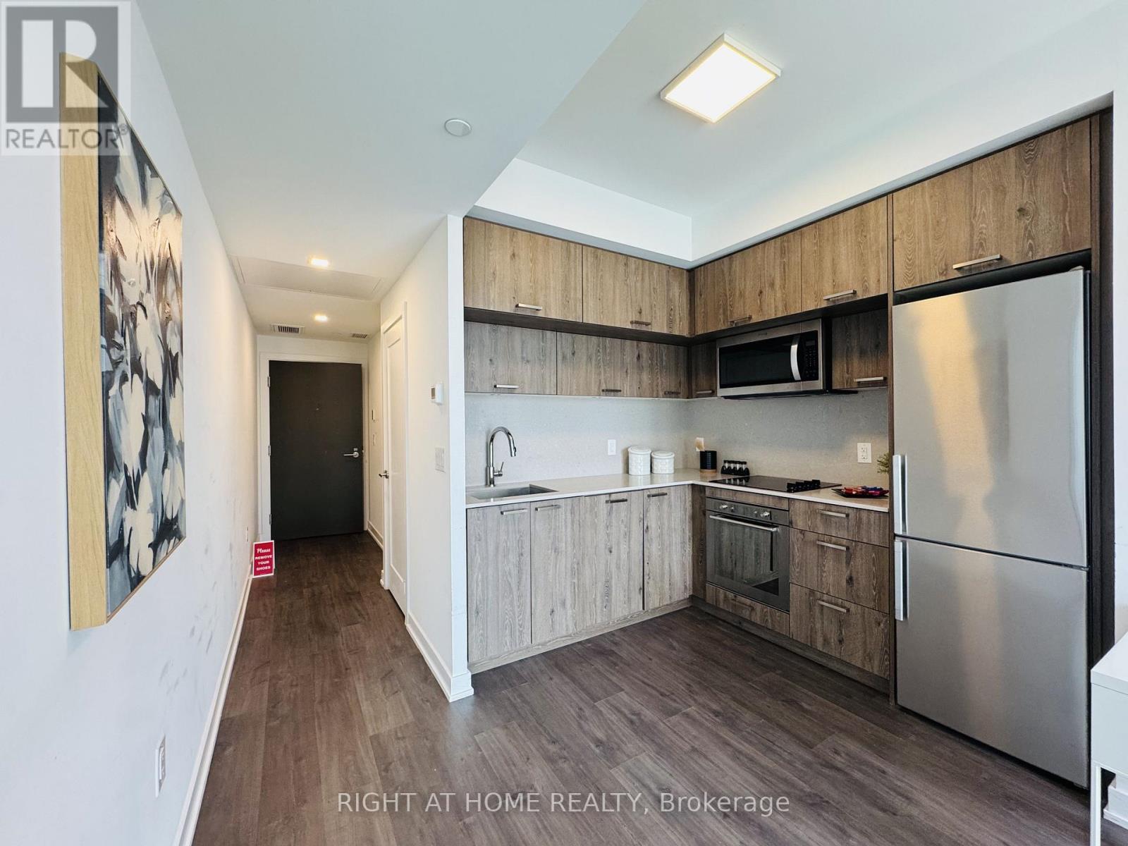 #1011 50 MCCAUL STREET - 13