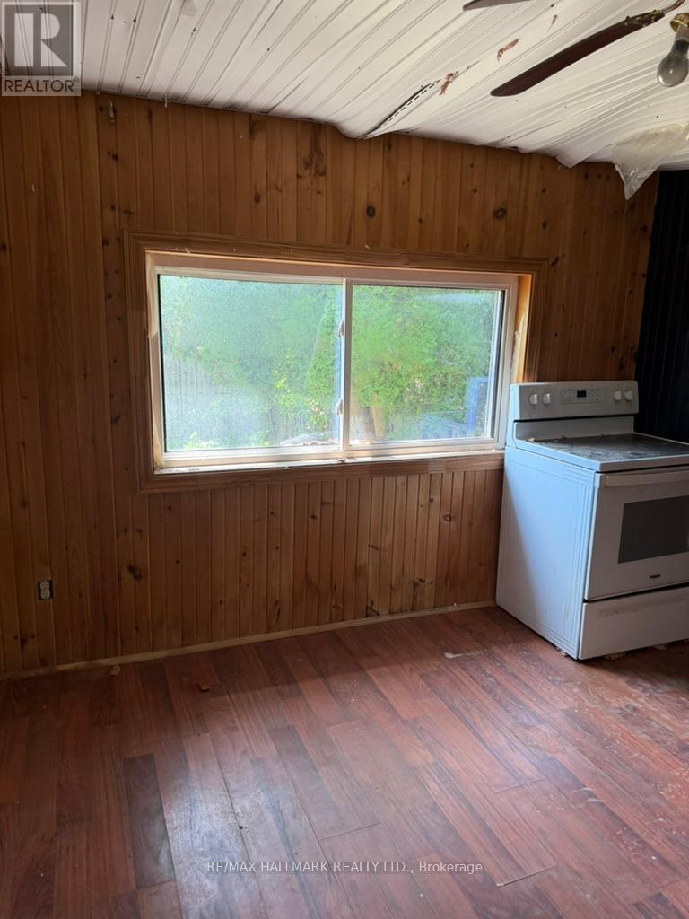 73 HOCKEN AVENUE - 11