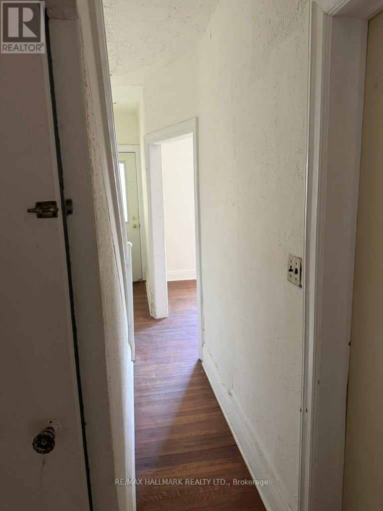 73 HOCKEN AVENUE - 8