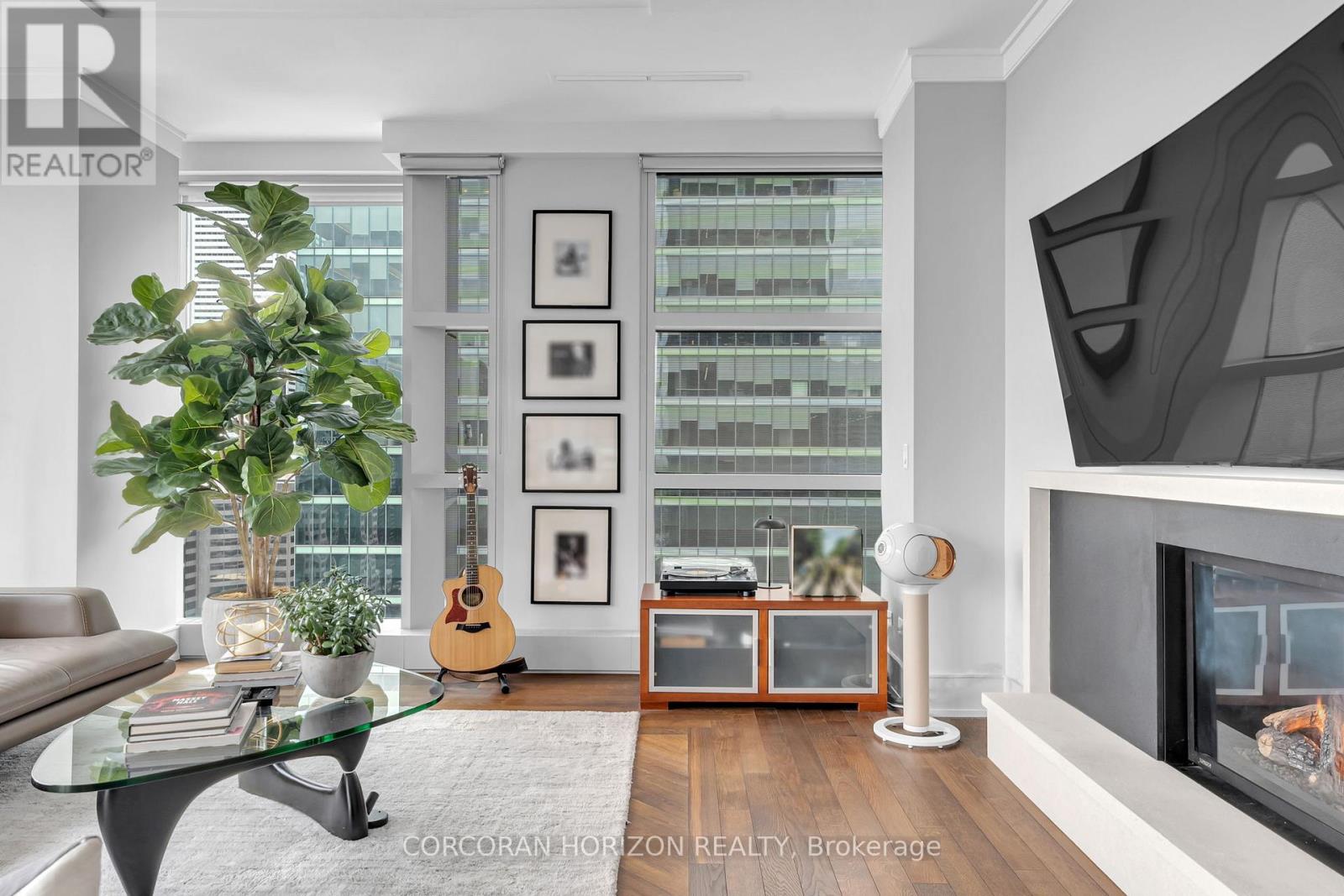 #3303 183 WELLINGTON STREET W - 19