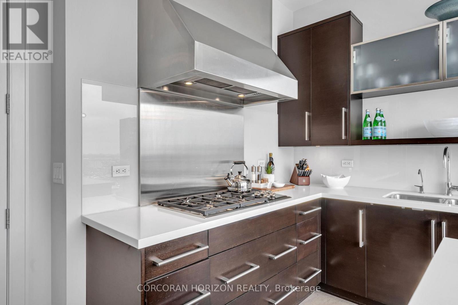 #3303 183 WELLINGTON STREET W - 24