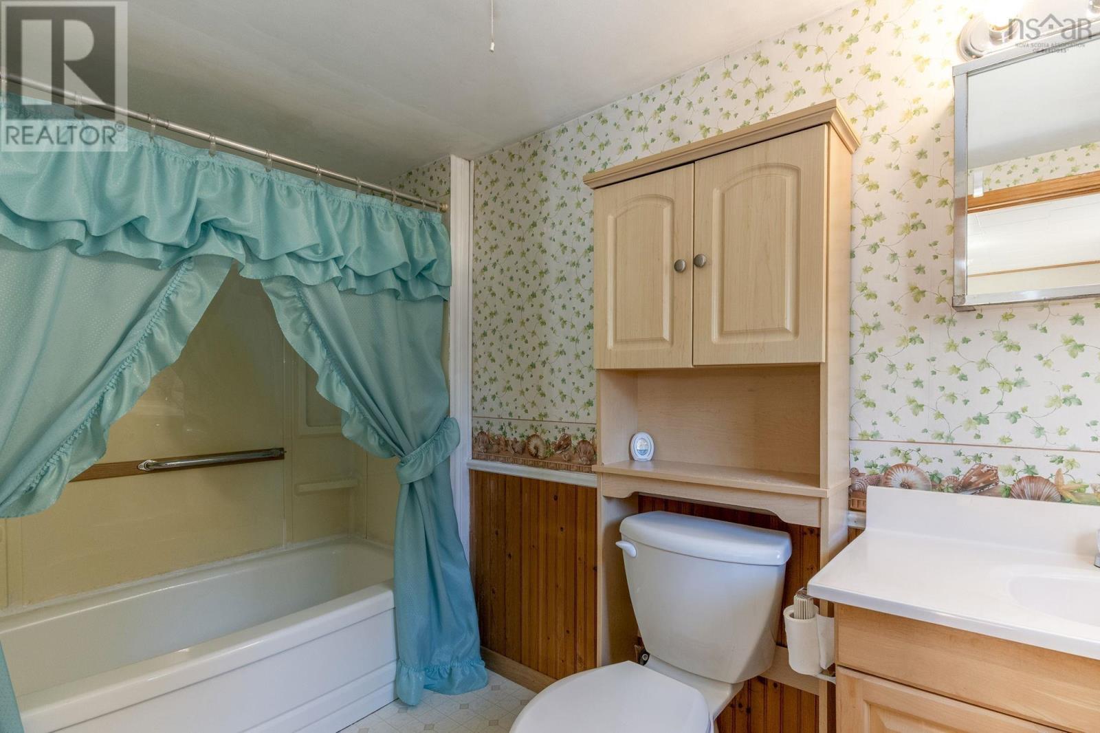 Property 23 of 41 of 386 Greenland Road