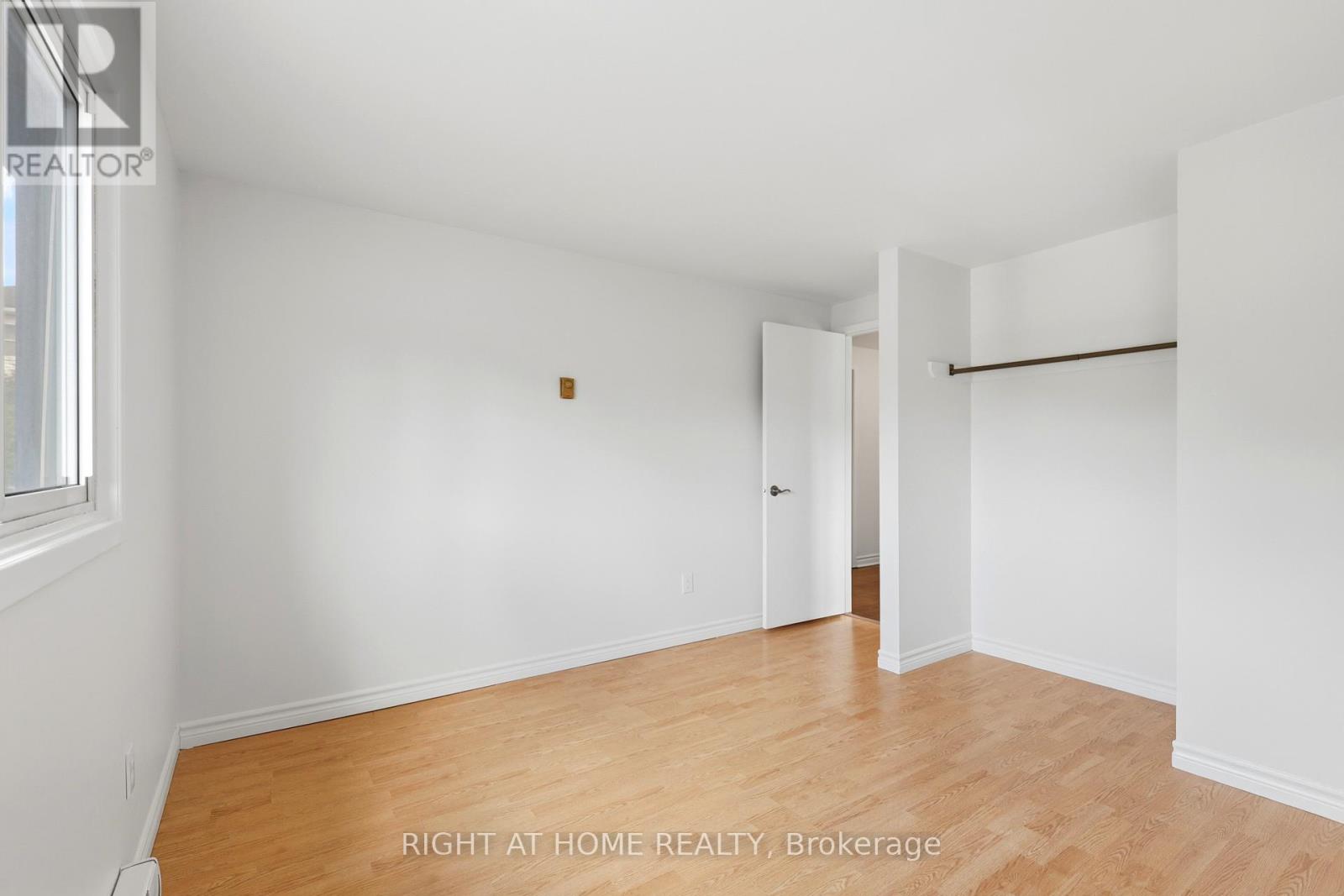 68 OVERBANK DRIVE - 28