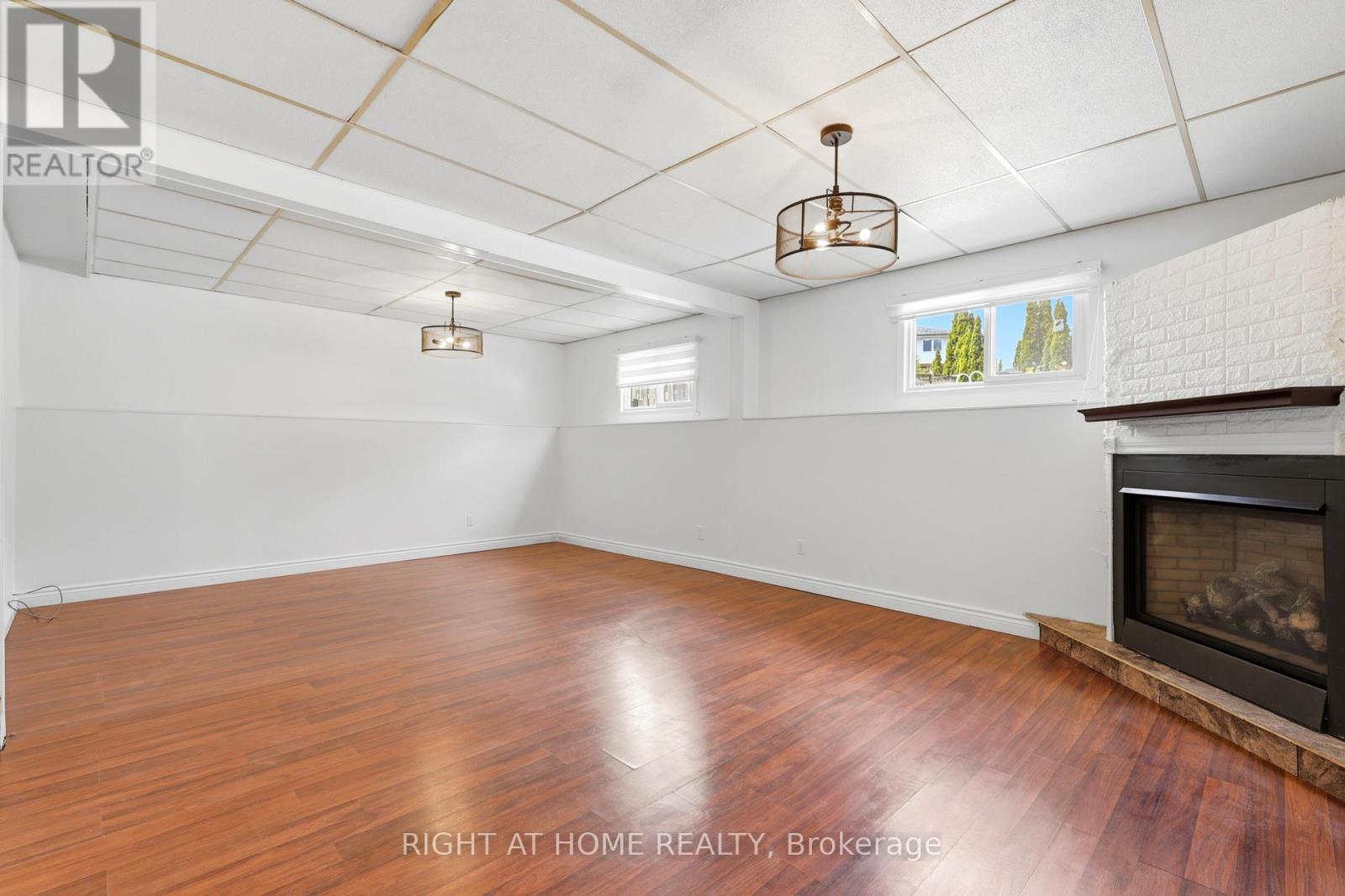 68 OVERBANK DRIVE - 40